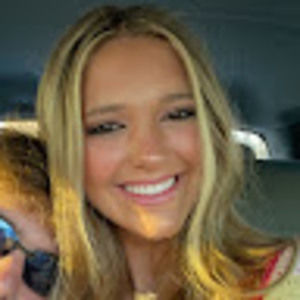 Meet your Posher, Tavi layne